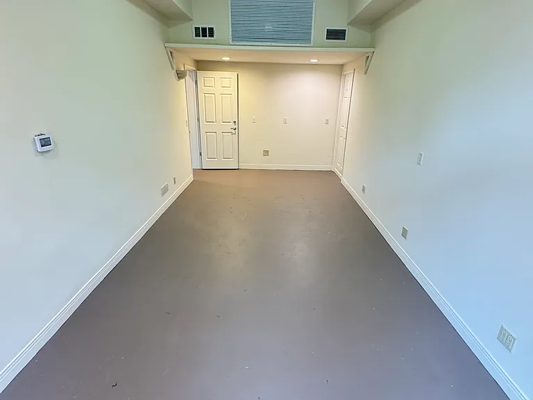 747 N Harper Ave #A — Photo 14