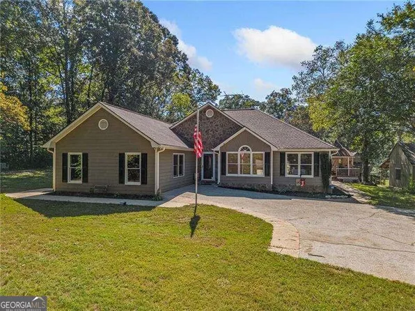 352 Sexton Dr, Ball Ground, GA 30107