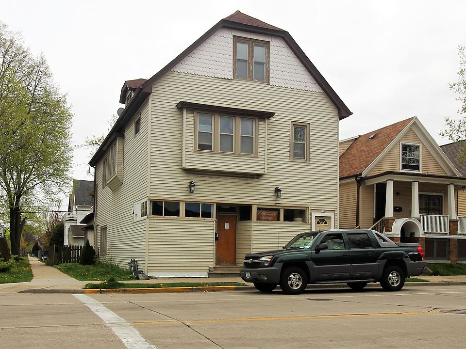 1st image of 931-933 E Center St
