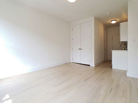 4th image of 467 W 164th St #1R