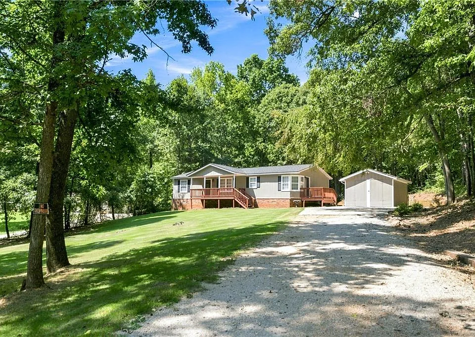 326 Forest Lake Rd