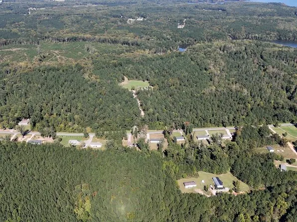 653 Plum Nutty Rd, Henderson, NC 27537