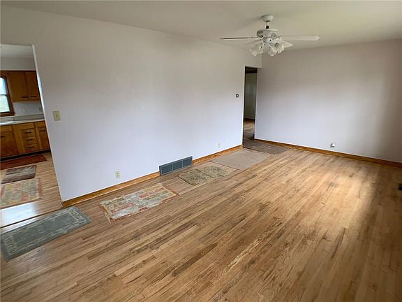 4th image of 1116 W South St