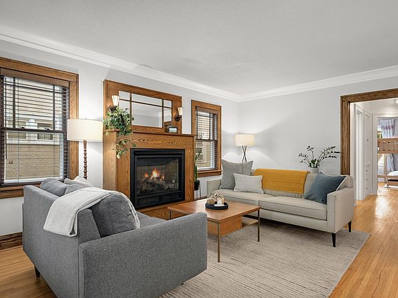 4th image of 4036 20th Ave S
