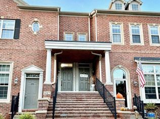 697 River Park Village Blvd, Northville, MI 48167