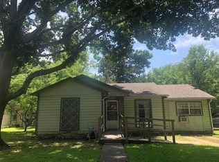 121 Gantt St, Terrell, TX 75160