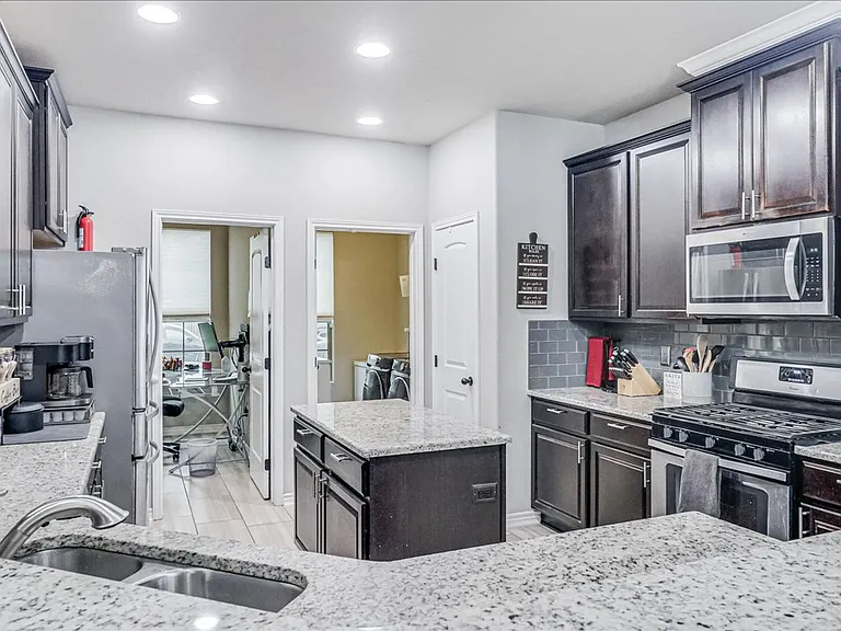 7809 Pavo Real St — Photo 18
