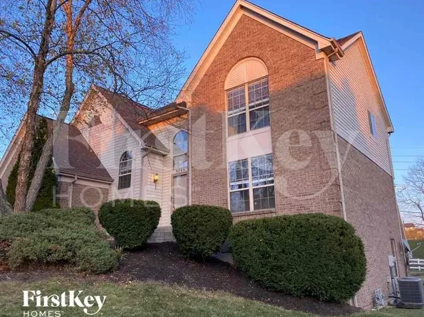 8048 Quail Meadow Ln, West Chester, OH 45069