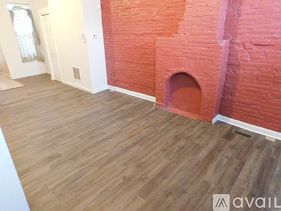 2nd image of 615 E Chase St #615