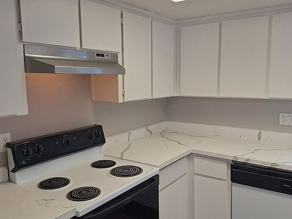 5th image of 2587 Greenwood Ln APT 7