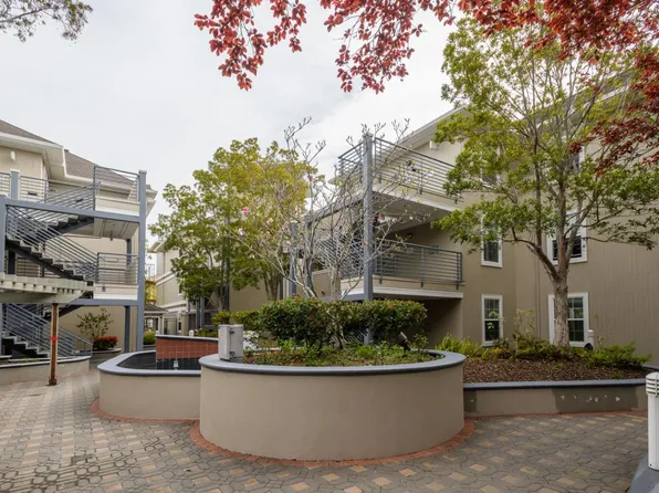 860 Meridian Bay Ln Unit 141, Foster City, CA 94404