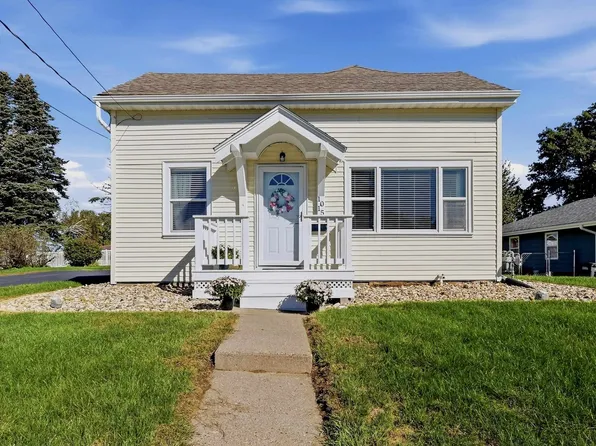 1015 Kane St, Dubuque, IA 52001