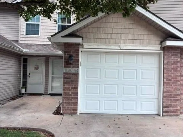 13664 Oak Valley Dr, Platte City, MO 64079