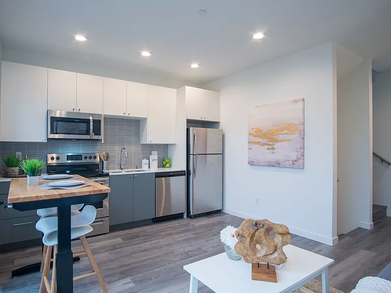 1417 E Yesler Way #A — Photo 48