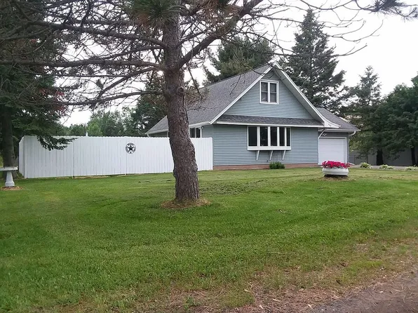 407 Summit Ave W, Ladysmith, WI 54848