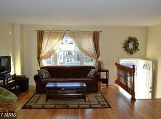 922 Stormont Cir, Baltimore, MD 21227