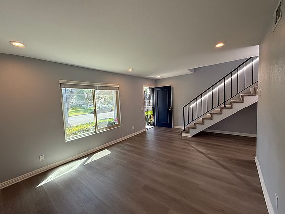 3rd image of 1720 N Willow Woods Dr Unit D