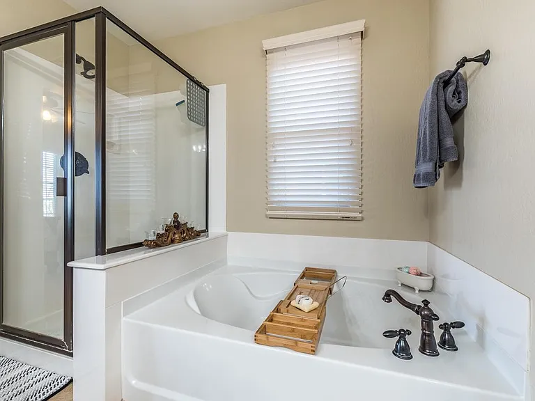 1628 E Canyon Creek Dr — Photo 34