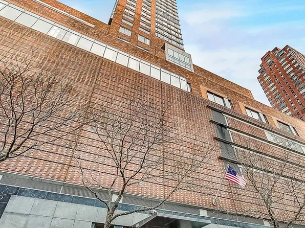 101 West 67th Street image 1 of 6