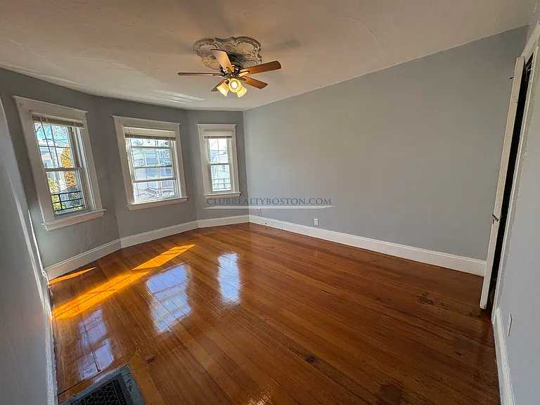 52 Montfern Ave #3 — Photo 10