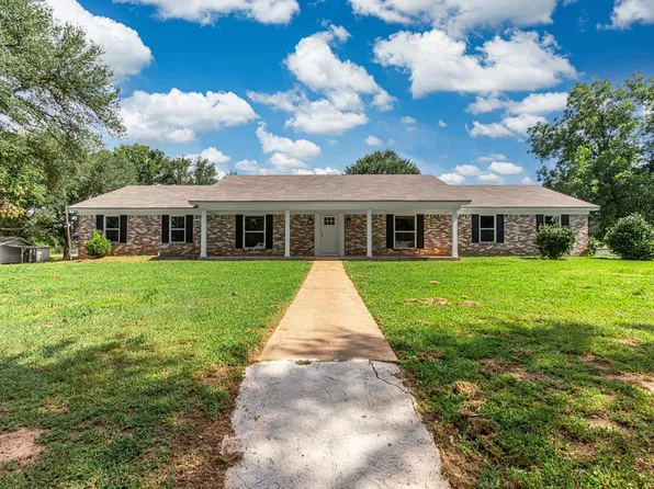 1757 County Road 273, Garrison, TX 75946