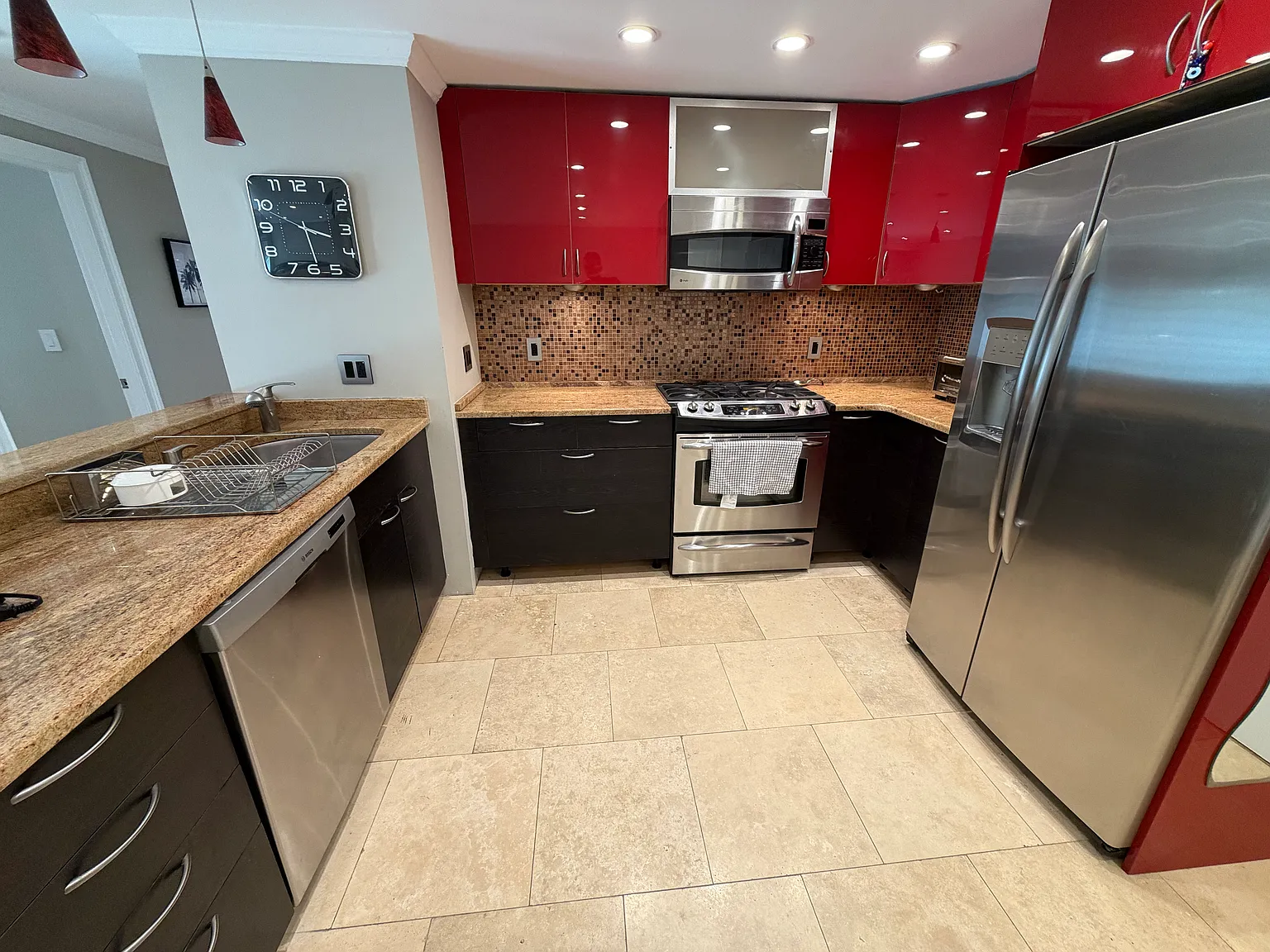2 bed, 920 sqft, $2,900 — Photo 3