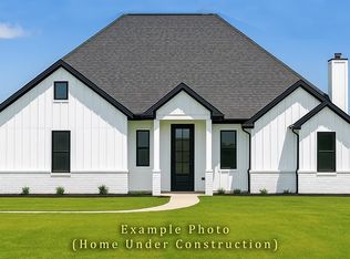 1012 Katie Ct, Azle, TX 76020