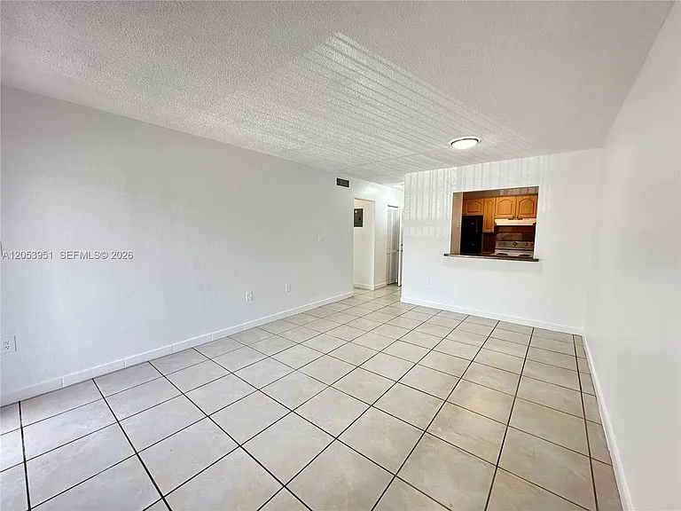 1008 NW 45th Ave #12 — Photo 4