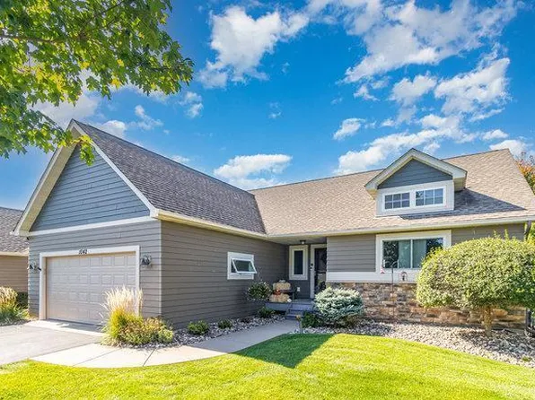 1042 Wyncrest Ct, Woodbury, MN 55129