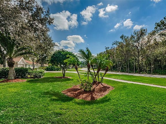 4th image of 1809 Woodlands Blvd