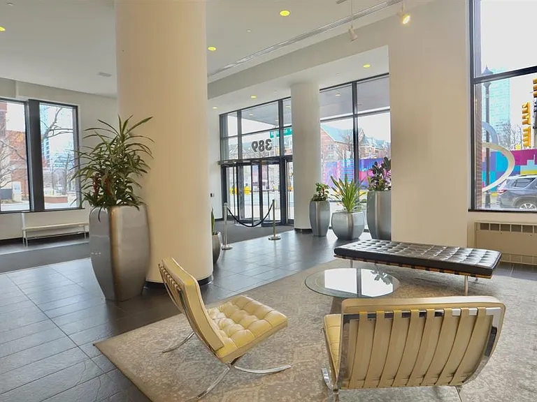 389 Washington St #20A — Photo 28