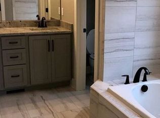 3425 Hawks Creek Dr, Apison, TN 37302