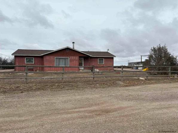13 Brown Rd, Wheatland, WY 82201