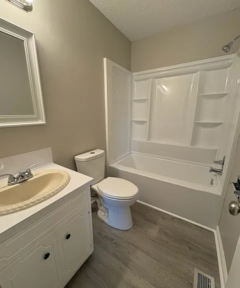 1111 Gaston St #10 — Photo 14