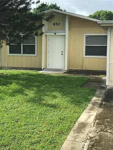 850 105th Ave N Photo 1
