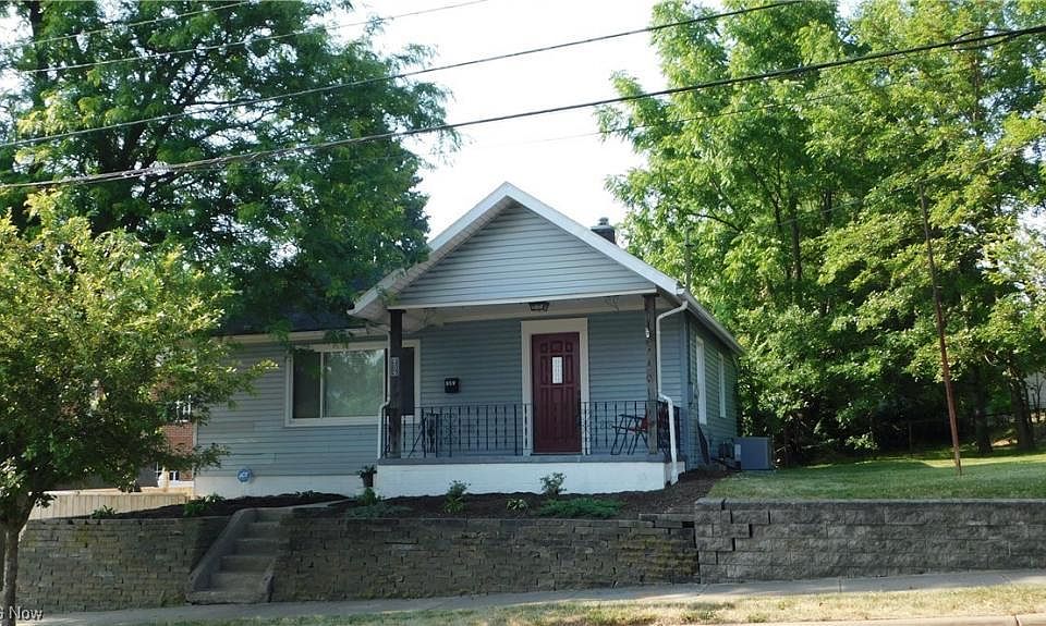 1st image of 959 Battles Ave