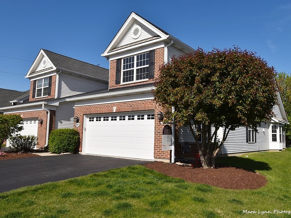 1st image of 1044 Broadmoor Dr
