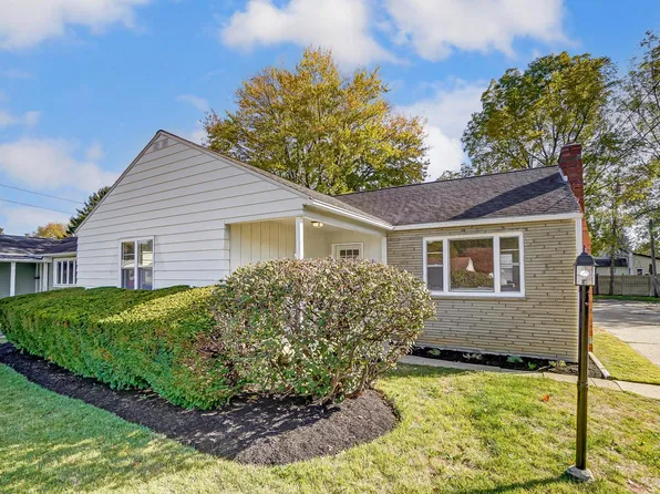 704 N 21st St, Newark, OH 43055