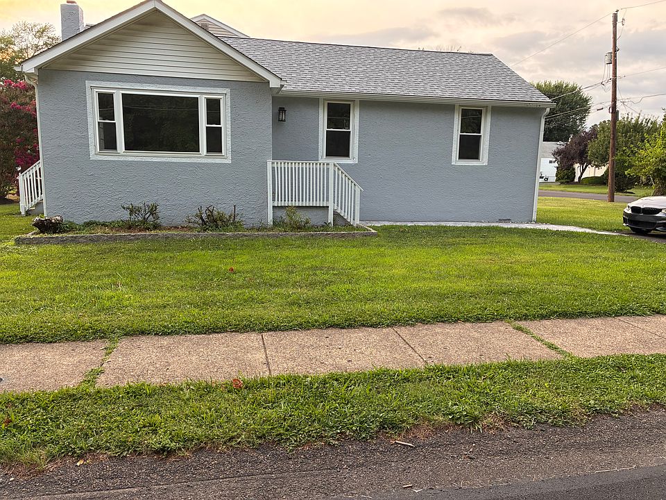 1st image of 306 Grape St