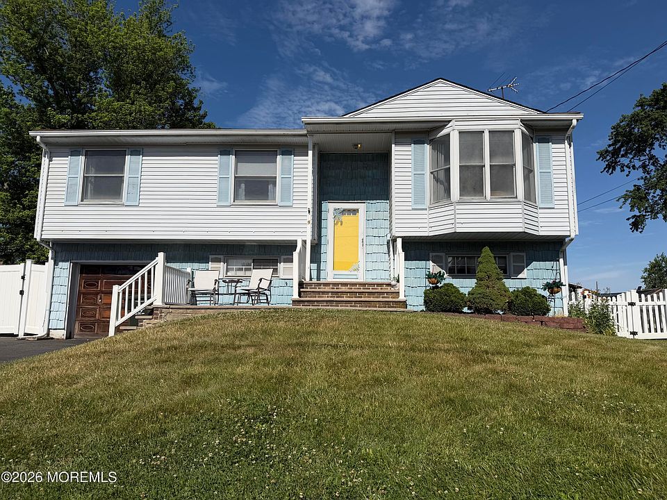 1st image of 8 Lake Avenue
