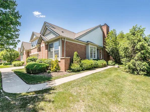 44488 Aspen Ridge Dr #34, Northville, MI 48168