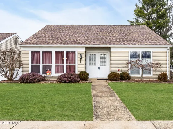 708C Wooton Court, Manchester, NJ 08759