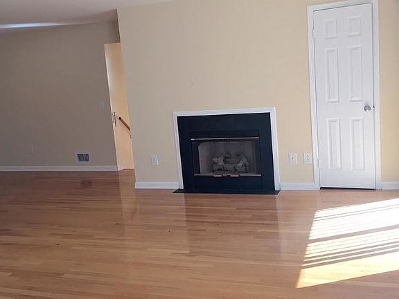 3rd image of 1 Paris Cir #1