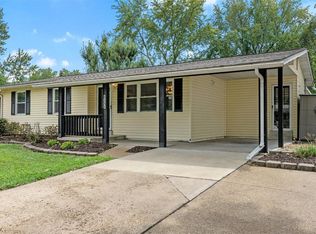 1000 Kingsbrook Ln, Florissant, MO