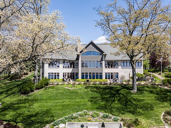 3rd image of 10367 Colmur Dr