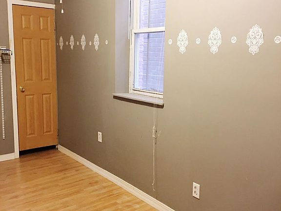 4th image of 2727 W 38th Pl #1