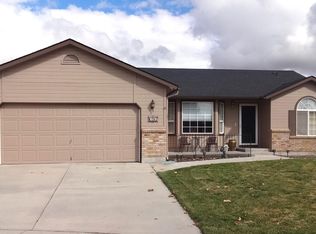 636 Redwood Ln, Nampa, ID 83651