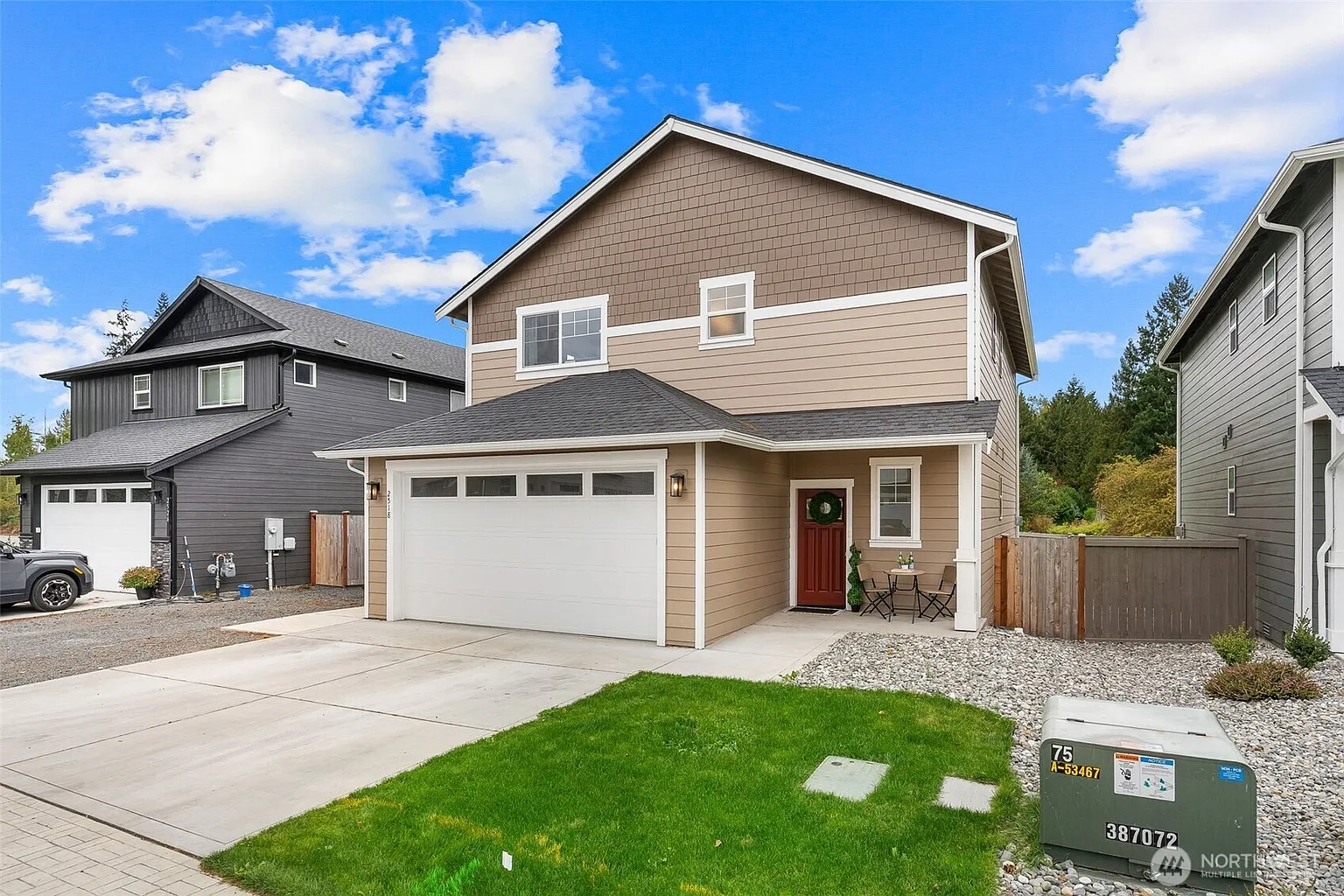 2518 178th Place NE photo 1