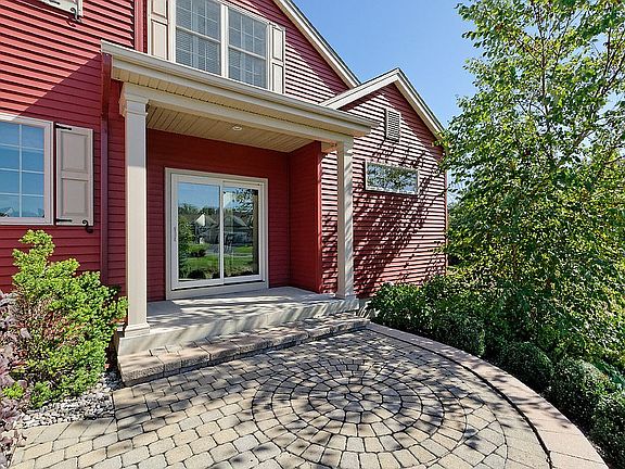 3rd image of 1 B Whitney Dr