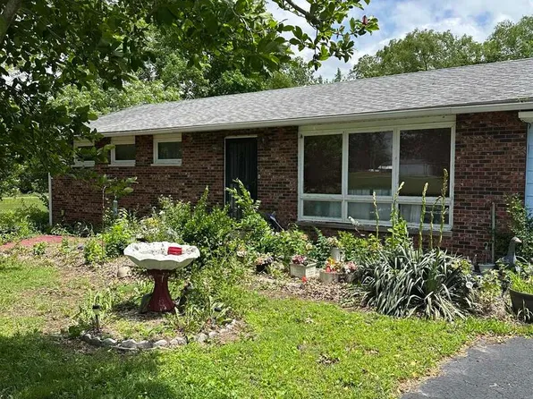 1480 Hemlock Rd, Du Quoin, IL 62832